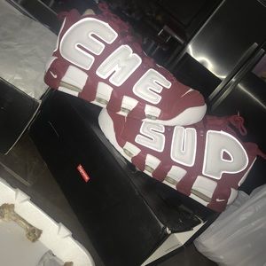 Supreme Air Uptempo size 11